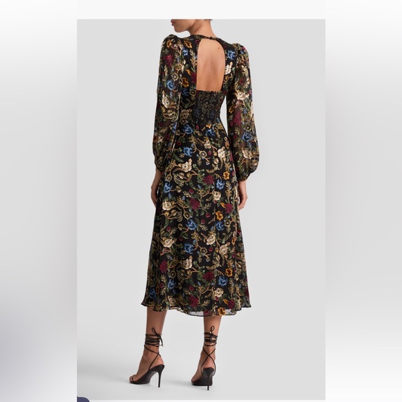 Alice + Olivia
Mona Floral Burnout
Long Sleeve Midi Dress ‼️‼️ - Picture 2 of 8